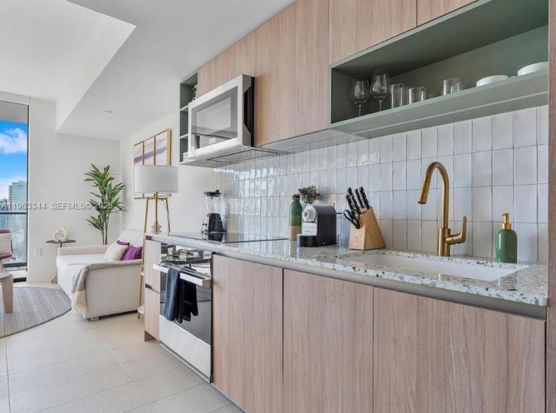 159 NE 6th Street , Unit 3311, Miami, FL 33132 Photo