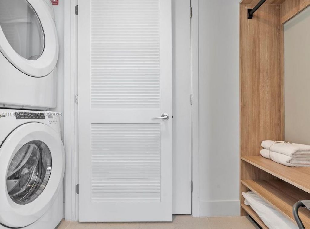 159 NE 6th Street , Unit 3311, Miami, FL 33132 Photo