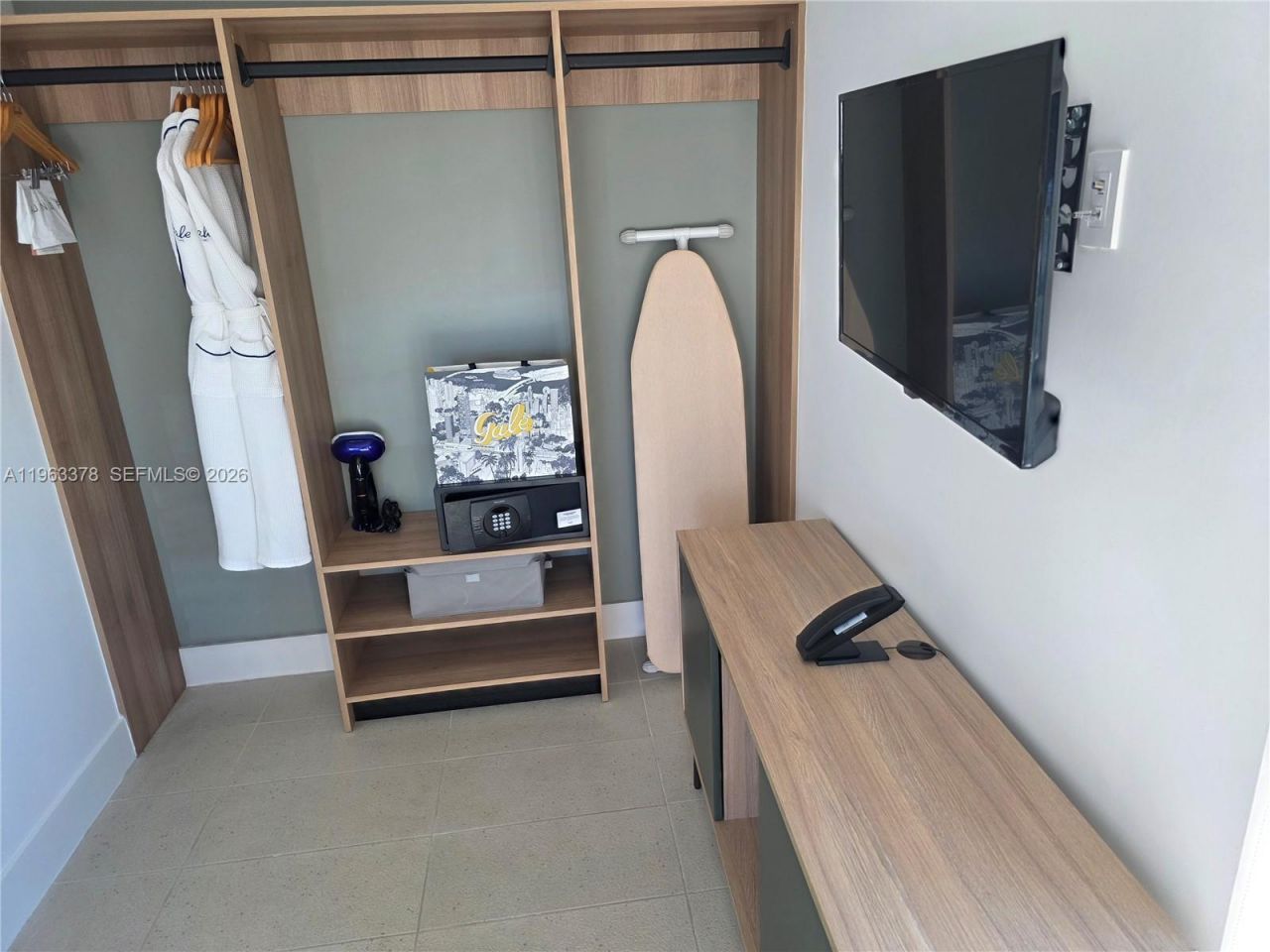 159 NE 6th St, Unit 4302, Miami, FL 33132 Photo