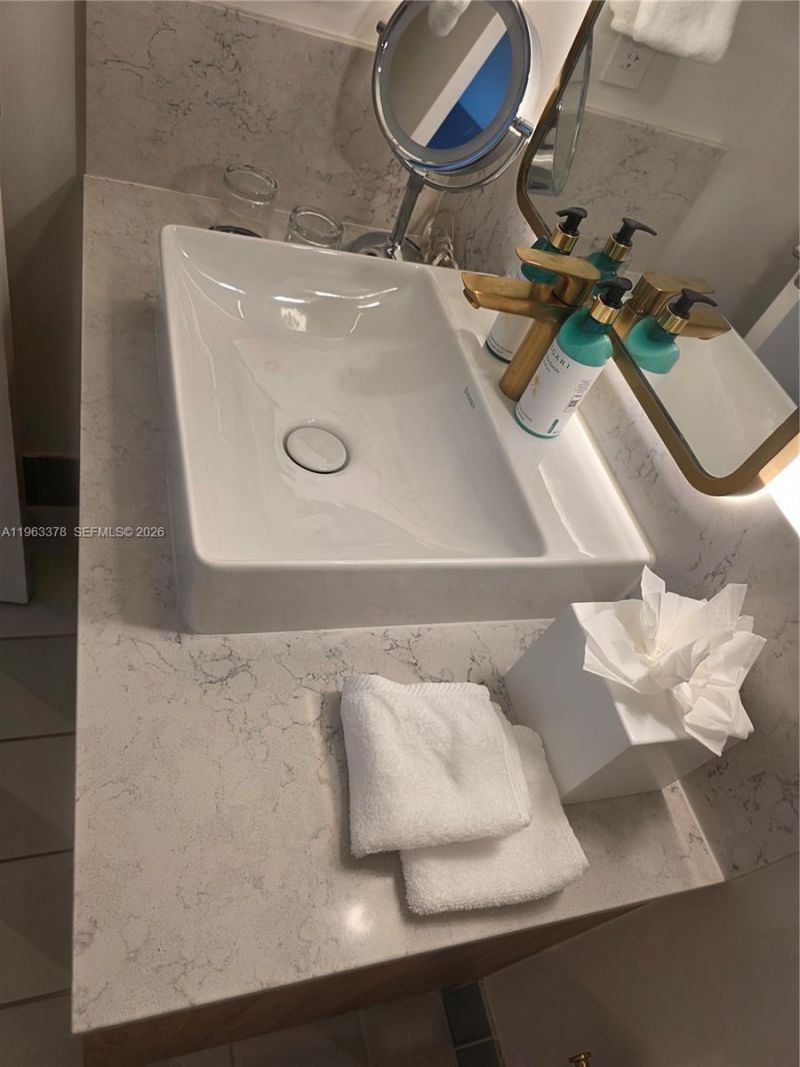 159 NE 6th St, Unit 4302, Miami, FL 33132 Photo