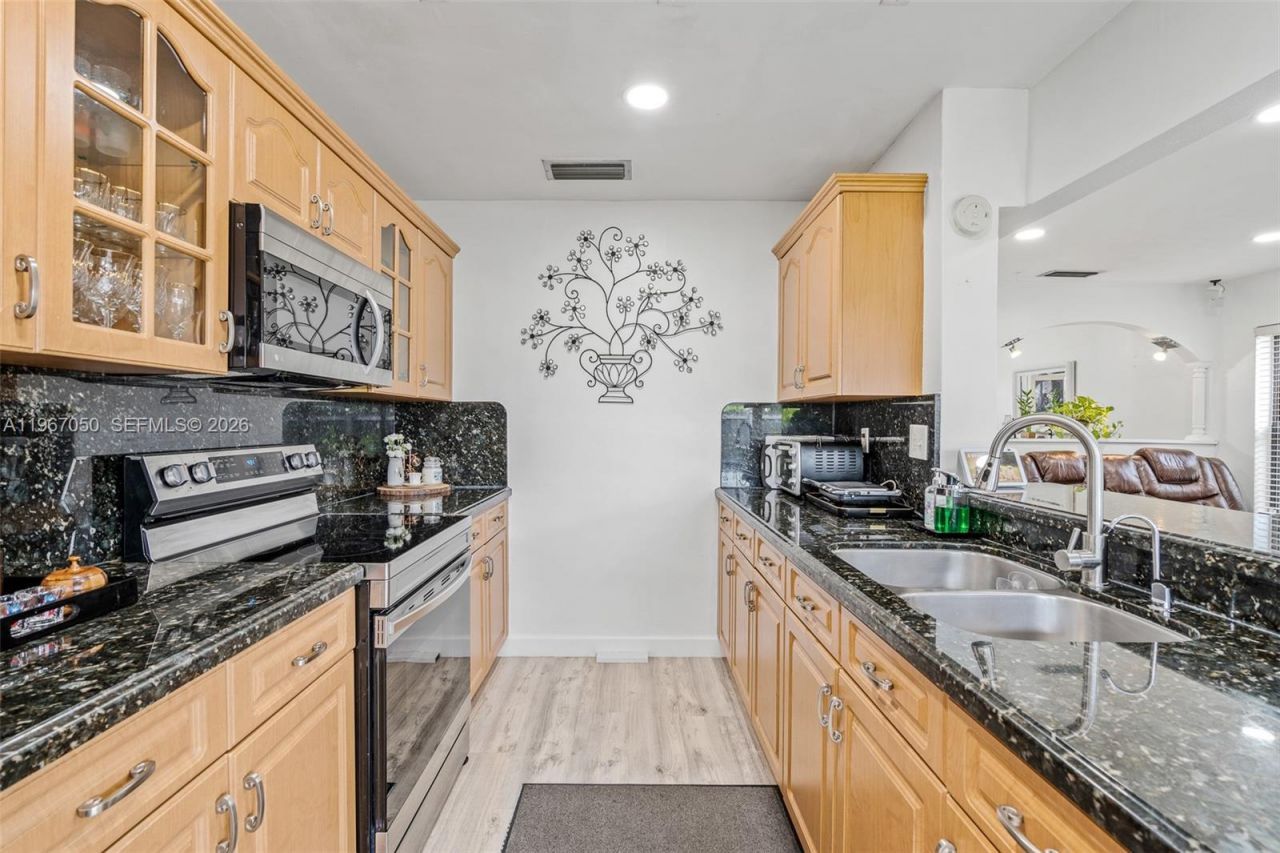 11914 SW 125th Pl, Unit N/A, Miami, FL 33186 Photo