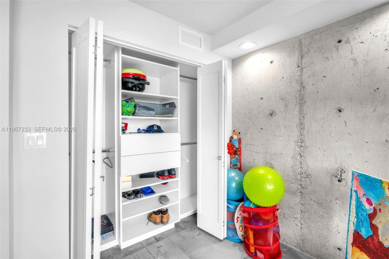 7135 Collins Ave , Unit 736, Miami Beach, FL 33141 Photo