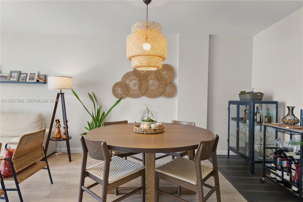 3161 S Ocean Dr , Unit 408, Hallandale Beach, FL 33009 Photo