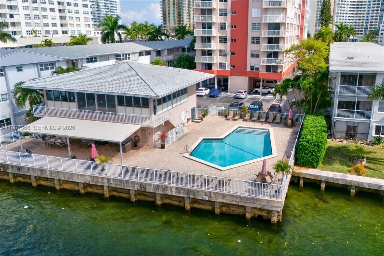 3161 S Ocean Dr , Unit 408, Hallandale Beach, FL 33009 Photo