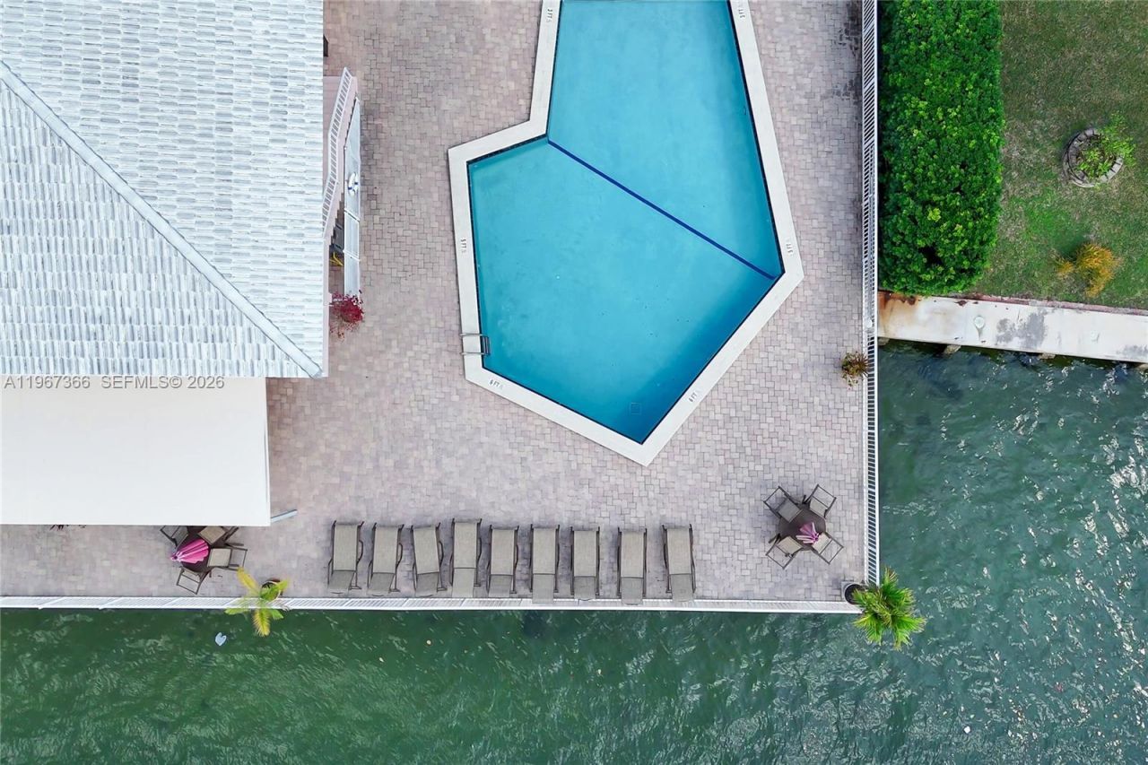 3161 S Ocean Dr , Unit 408, Hallandale Beach, FL 33009 Photo