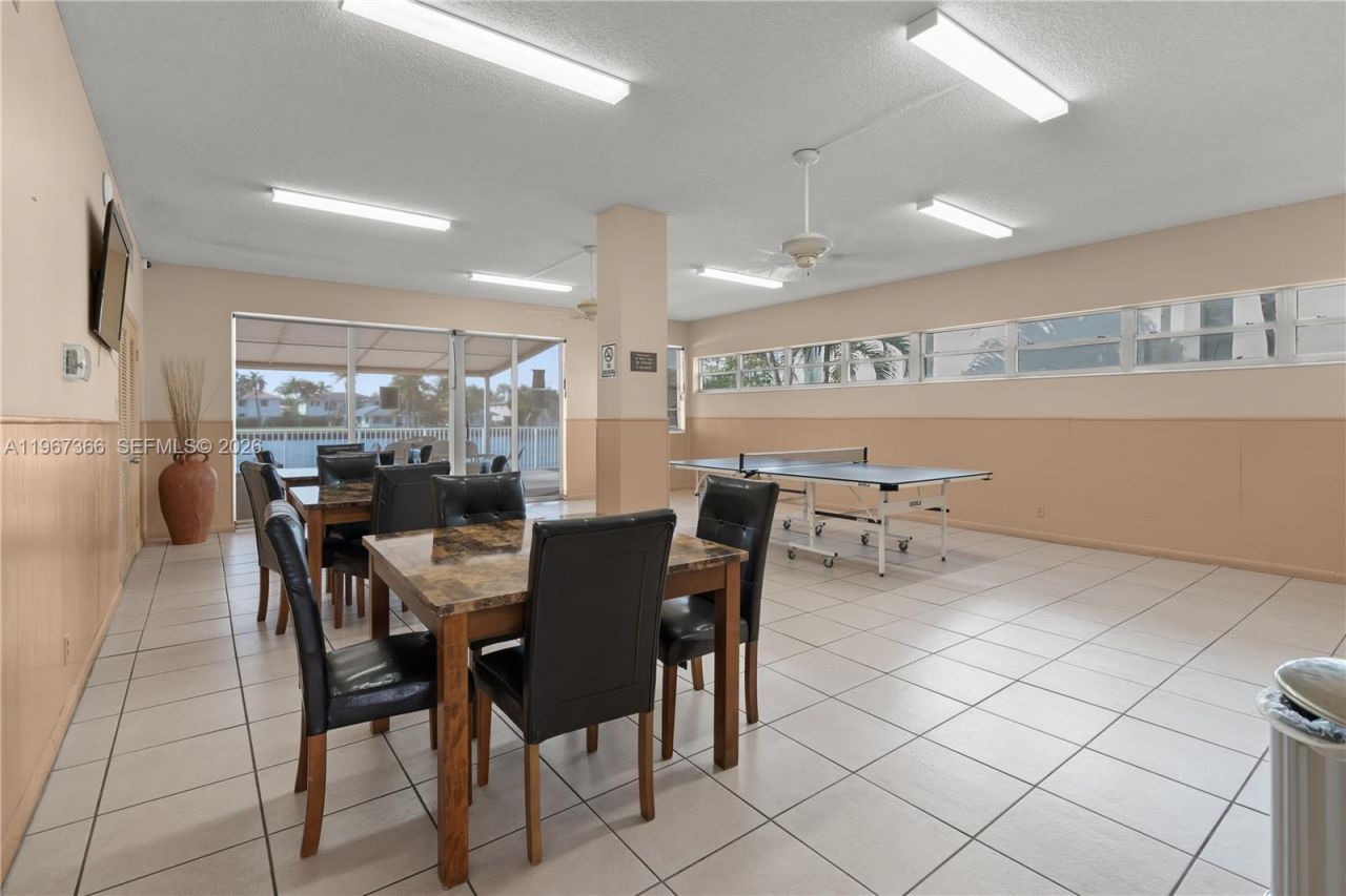 3161 S Ocean Dr , Unit 408, Hallandale Beach, FL 33009 Photo