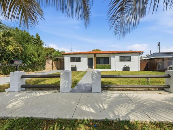 3021 SW 12th St , Miami, FL 33135