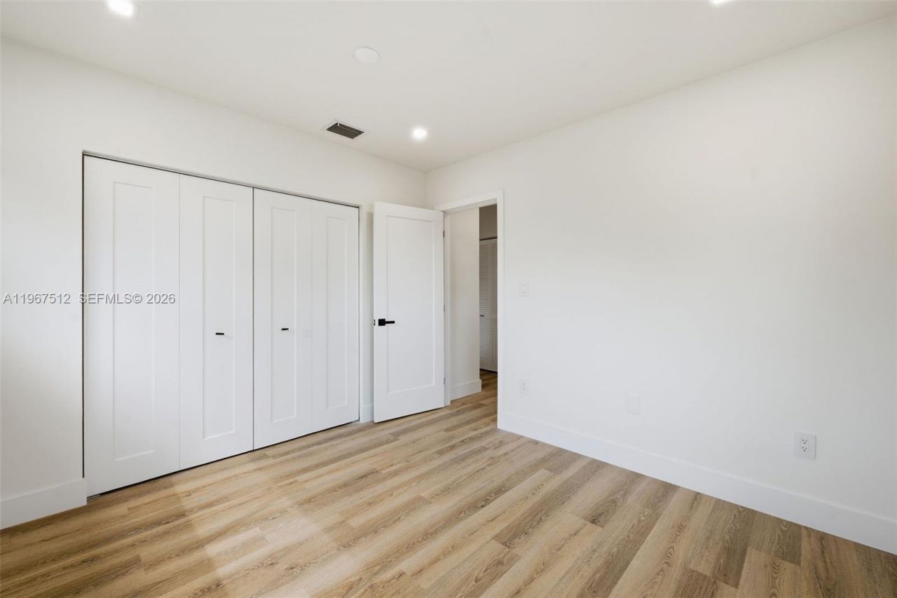 3021 SW 12th St , Miami, FL 33135 Photo