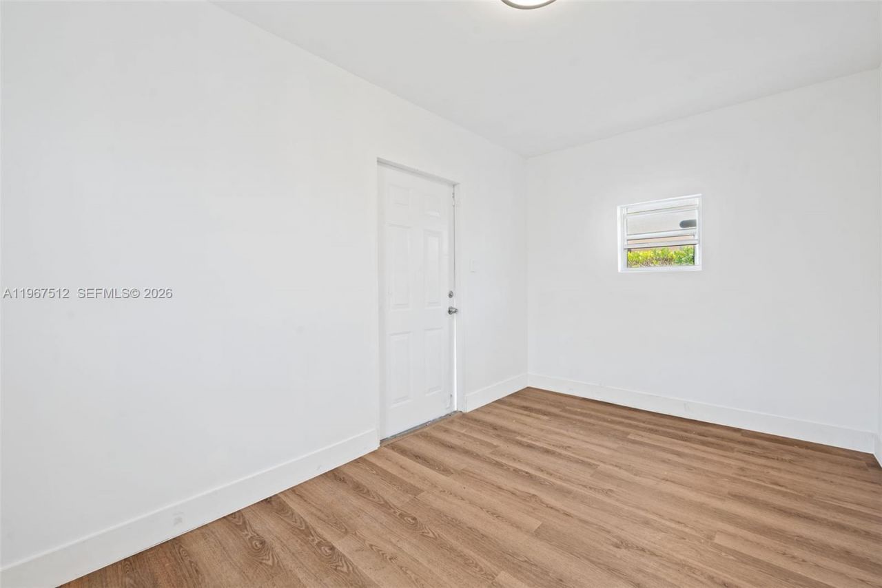 3021 SW 12th St , Miami, FL 33135 Photo