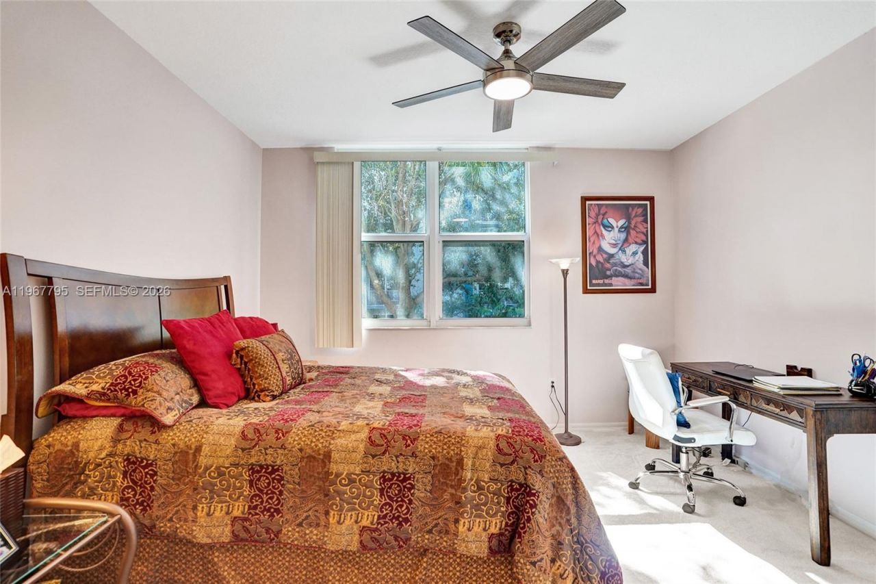 2421 NE 65th St, Unit 202, Fort Lauderdale, FL 33308 Photo