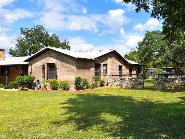 2013 S Walnut, Brady, TX 76825