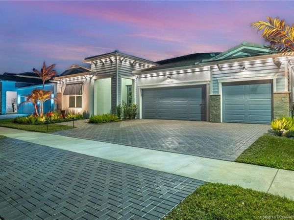 14100 SW Delilah Way, Port St Lucie, FL 34987