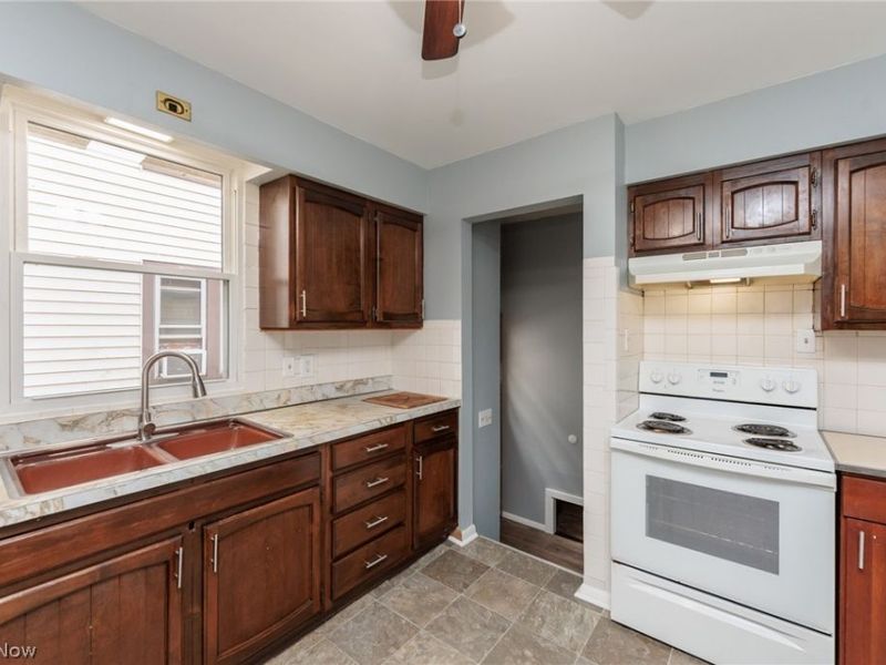 3405 W 132nd Street, Cleveland, OH 44111 Photo 8