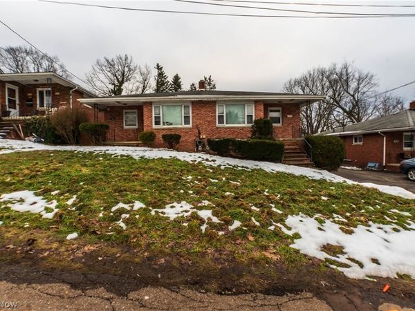 1054-1056 Saxon Avenue, Akron, OH 44314