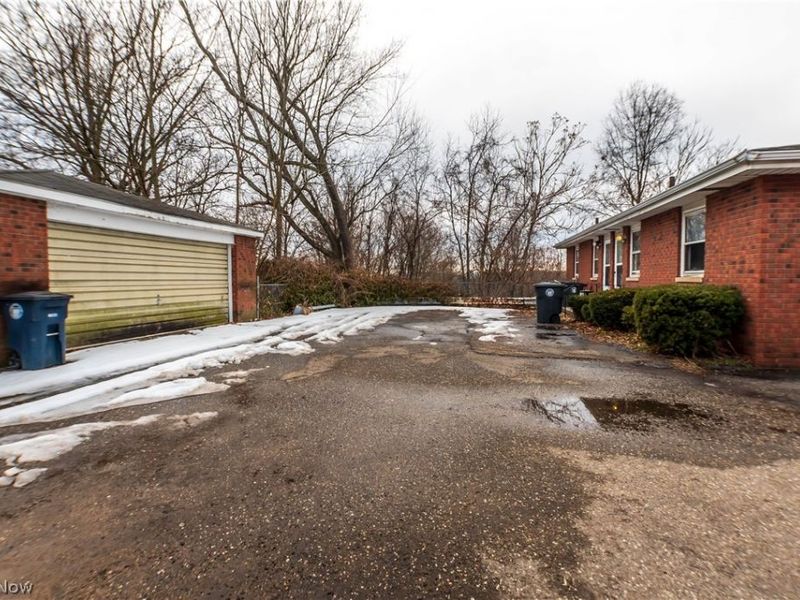 1062-1064 Saxon Avenue, Akron, OH 44314 Photo 7