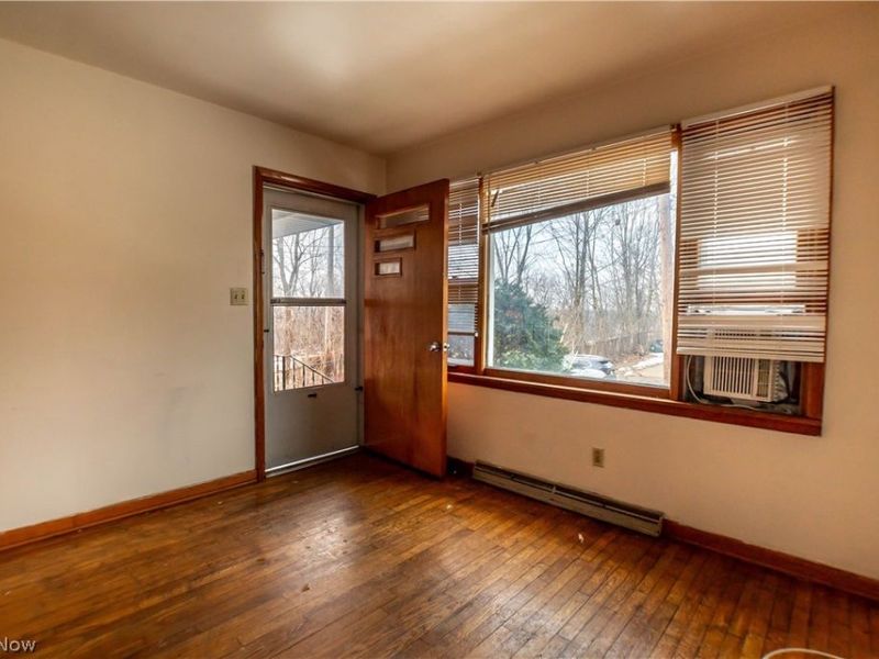 1062-1064 Saxon Avenue, Akron, OH 44314 Photo 8