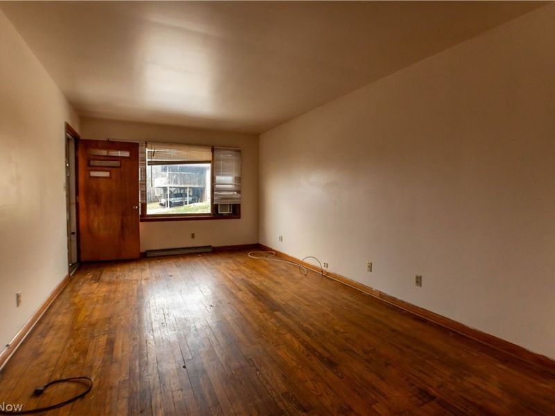 1062-1064 Saxon Avenue, Akron, OH 44314 Photo 9