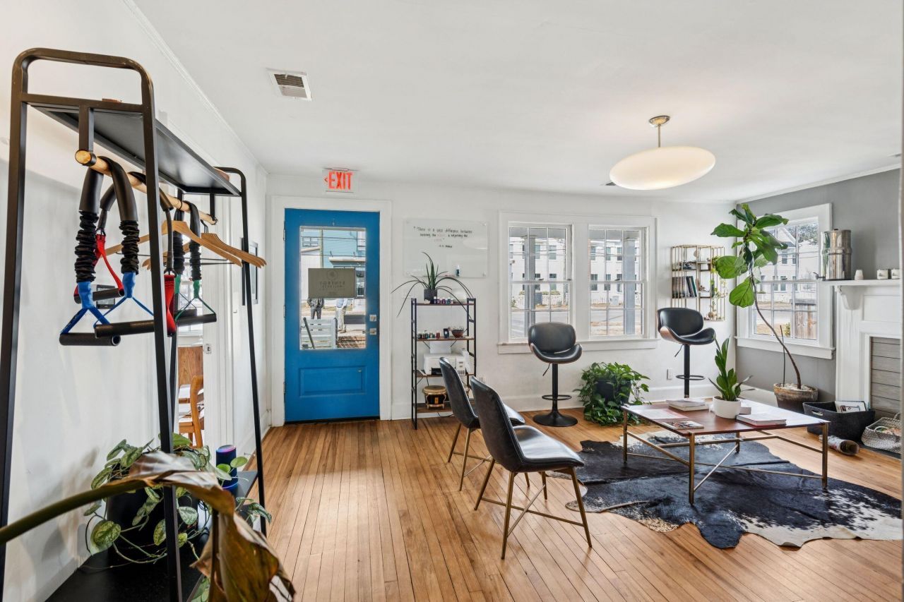 4490 Durant Avenue Photo 18