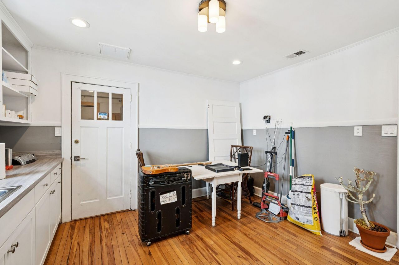 4490 Durant Avenue Photo 28