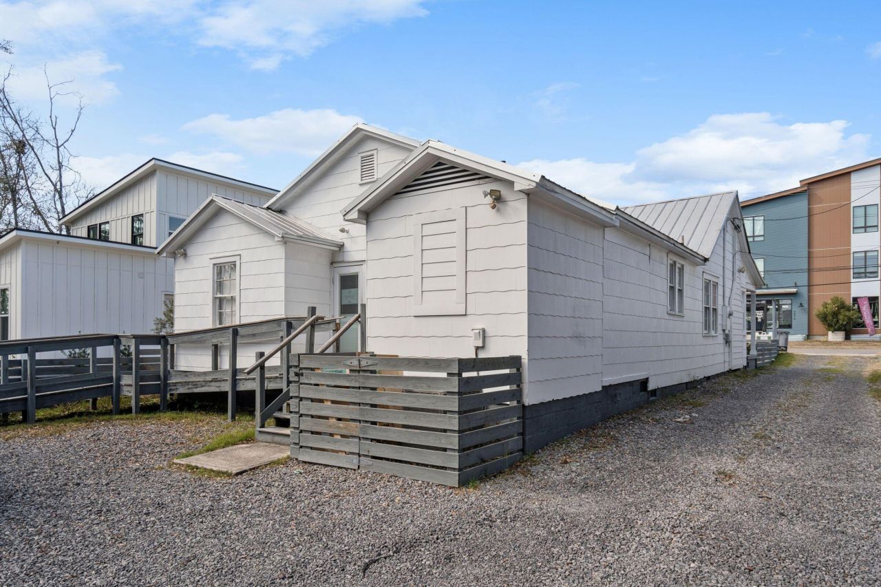 4490 Durant Avenue Photo 47