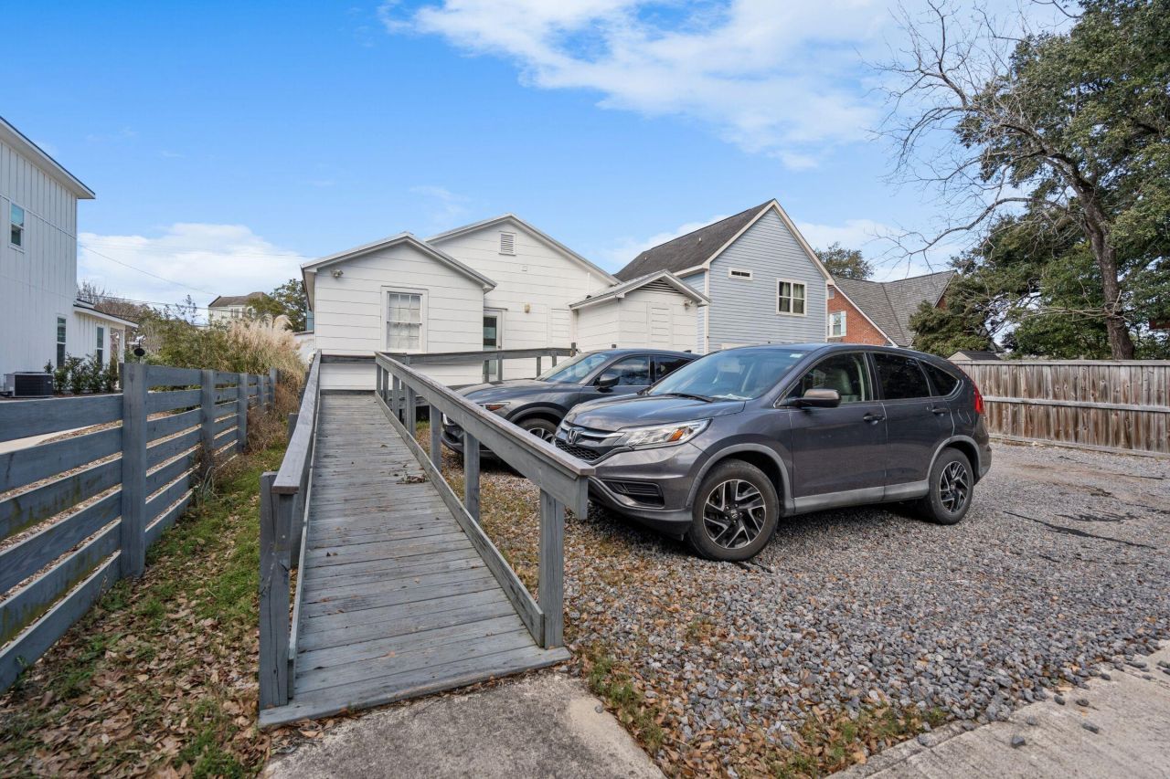 4490 Durant Avenue Photo 49