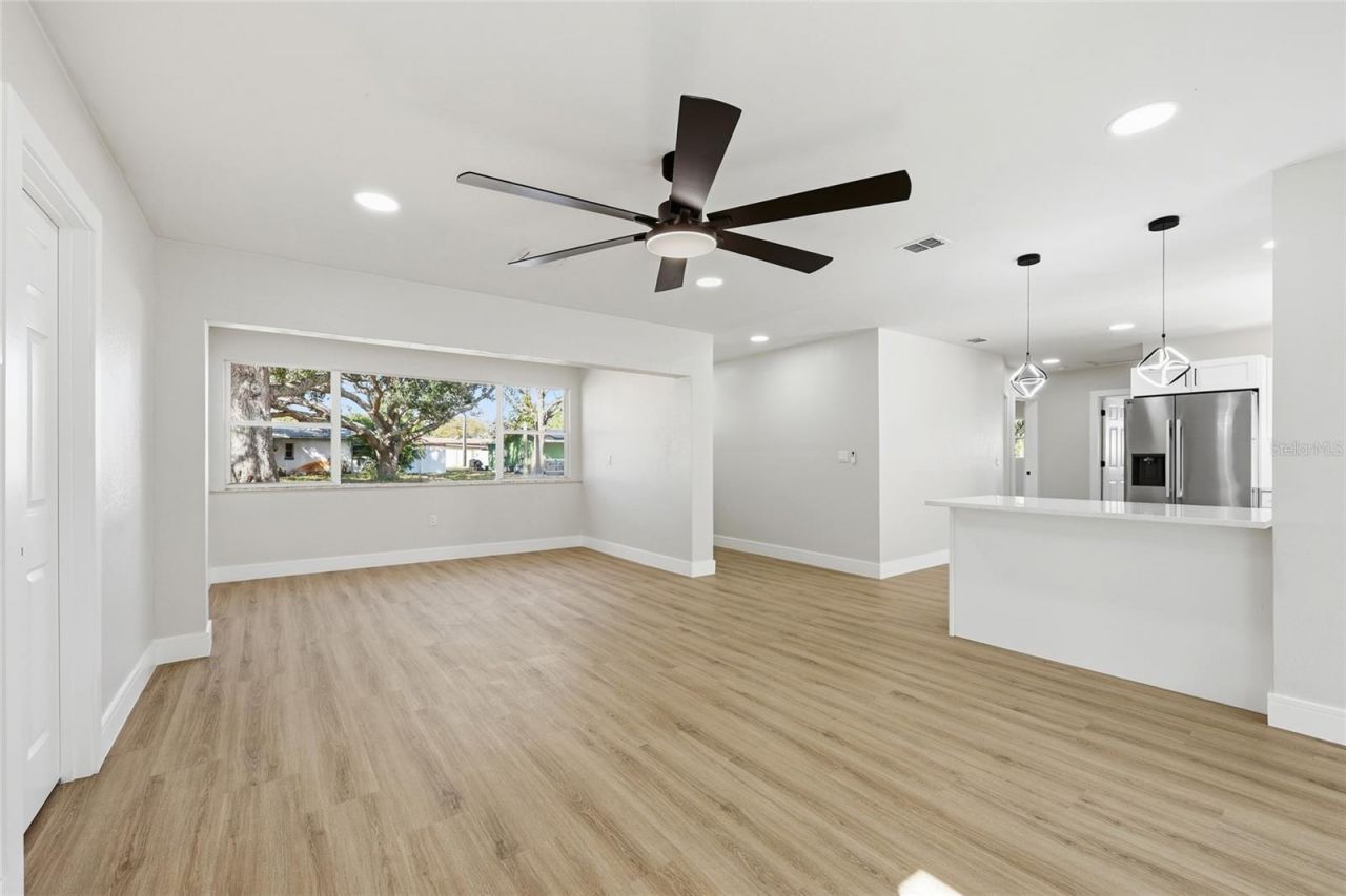 5550 5th Way S, Saint Petersburg, FL 33705 Photo