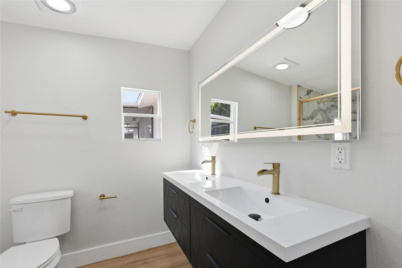 5550 5th Way S, Saint Petersburg, FL 33705 Photo