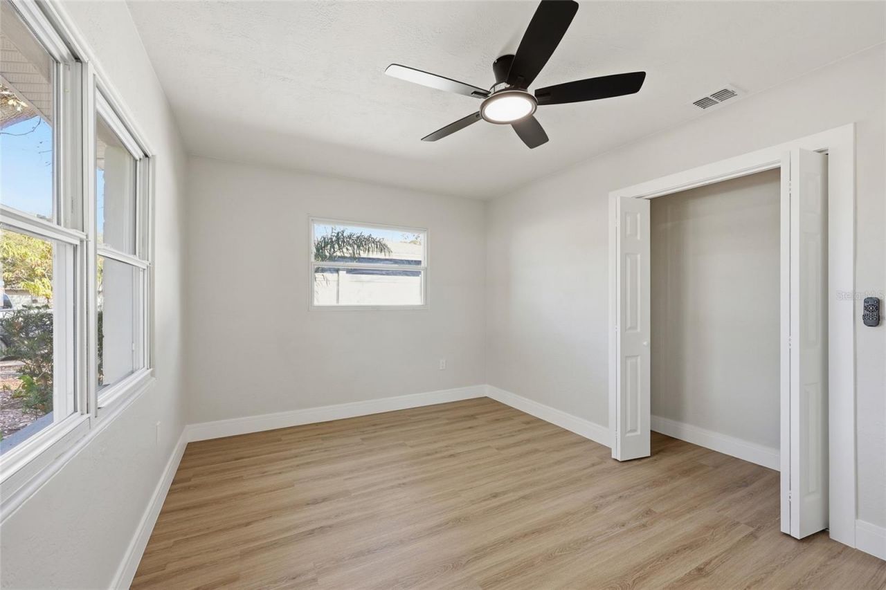 5550 5th Way S, Saint Petersburg, FL 33705 Photo