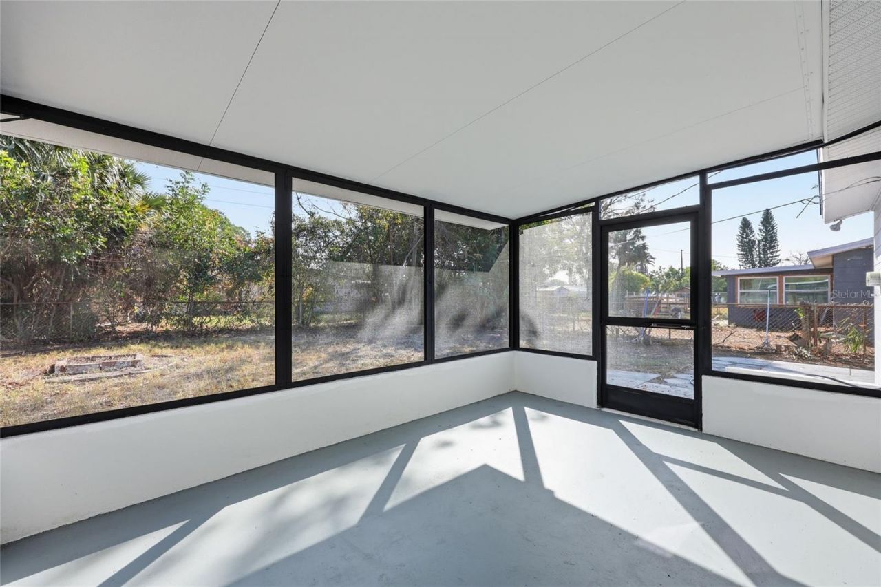 5550 5th Way S, Saint Petersburg, FL 33705 Photo