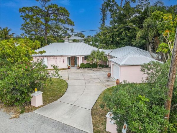 719 58TH STREET NW, BRADENTON, FL 34209