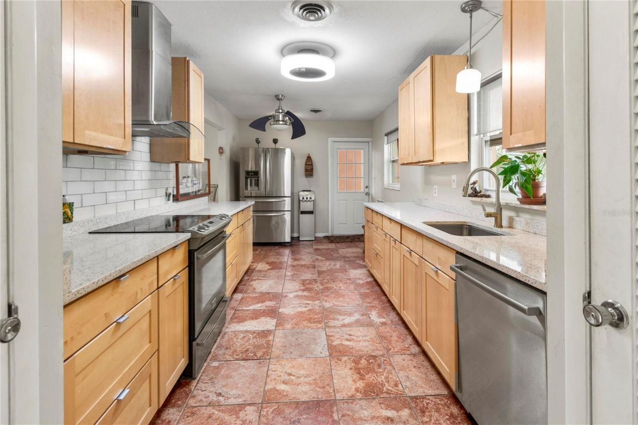 719 58th Street Nw, Bradenton, FL 34209 Photo