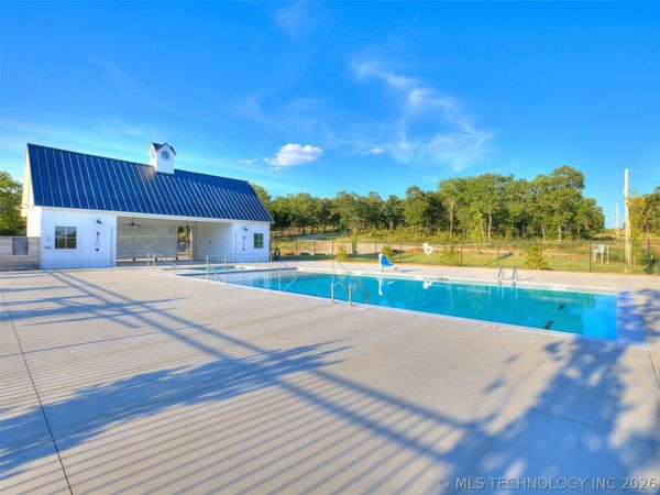 7 Cedar Run Road , Eufaula, OK 74432