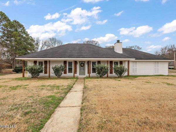 405 Beaver Creek Drive, Ridgeland, MS 39157