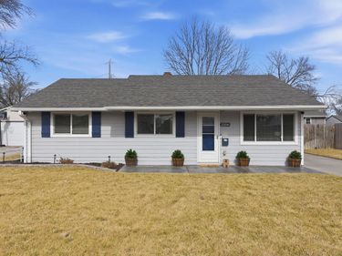 1106 DORENE Boulevard, CARTER LAKE, IA 51510