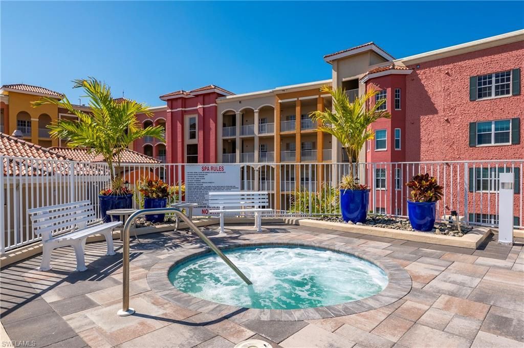 451 Bayfront Pl , Unit 5407, Naples, FL 34102 Photo