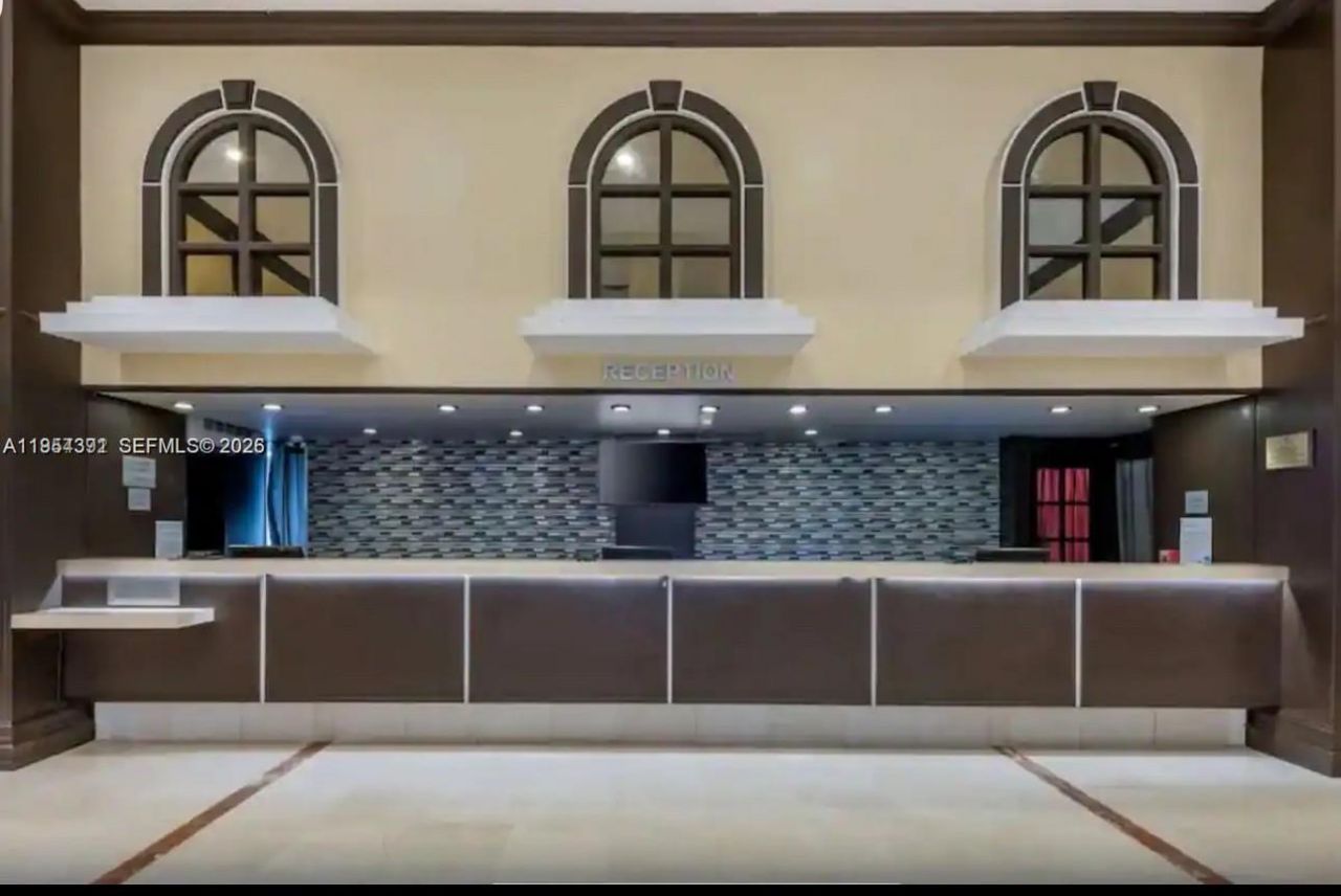 19201 Collins Ave , Unit 436, Sunny Isles Beach, FL 33160 Photo