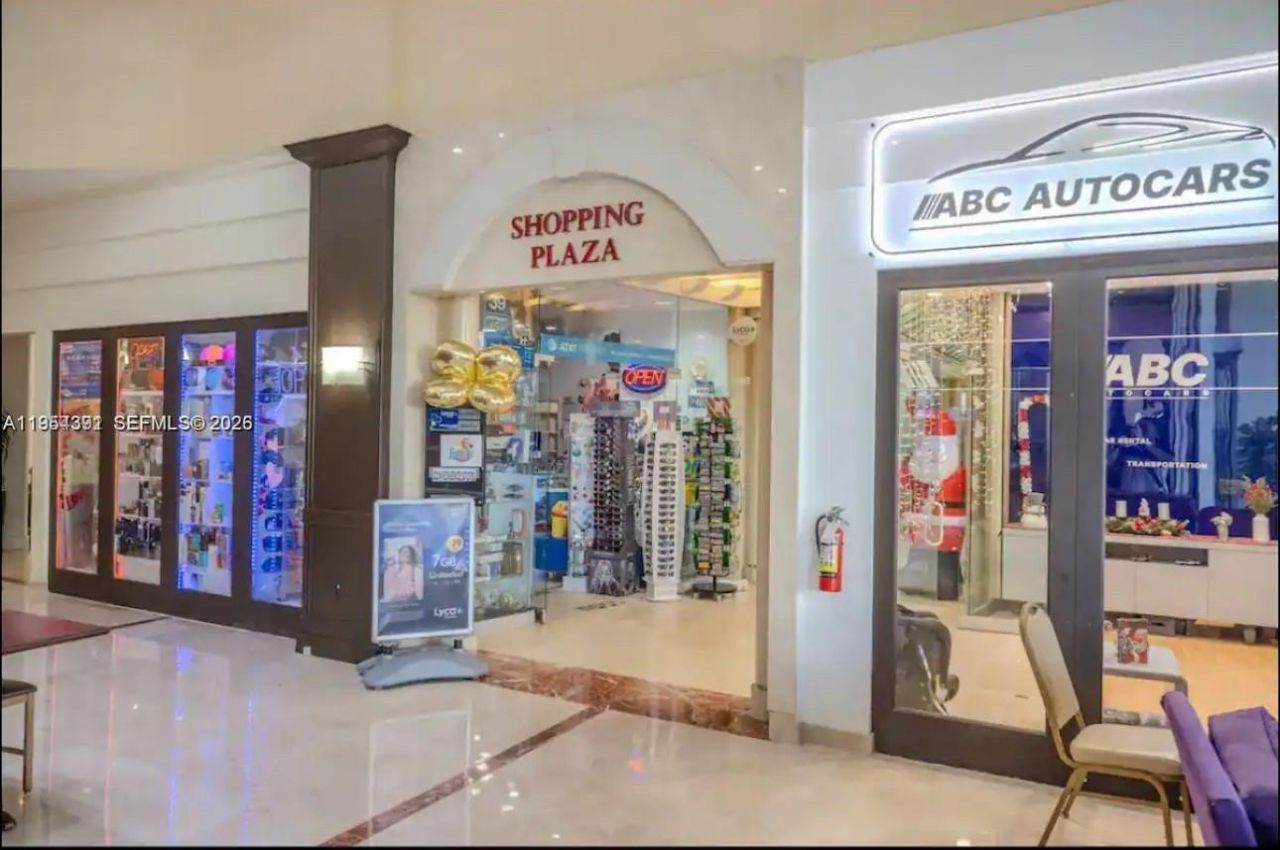 19201 Collins Ave , Unit 436, Sunny Isles Beach, FL 33160 Photo