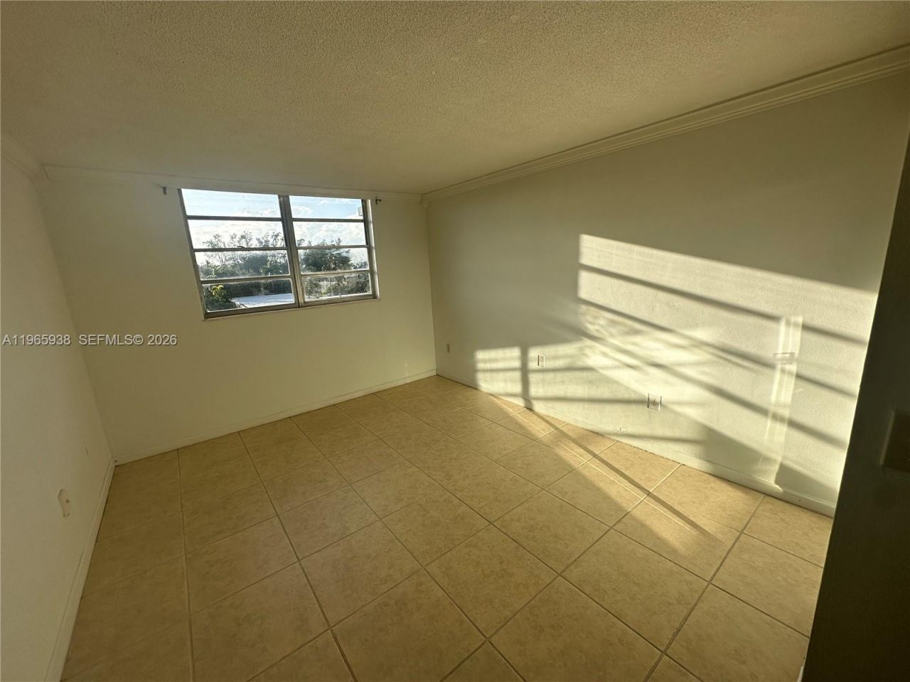 12590 NE 16th Ave , Unit 509, North Miami, FL 33161 Photo