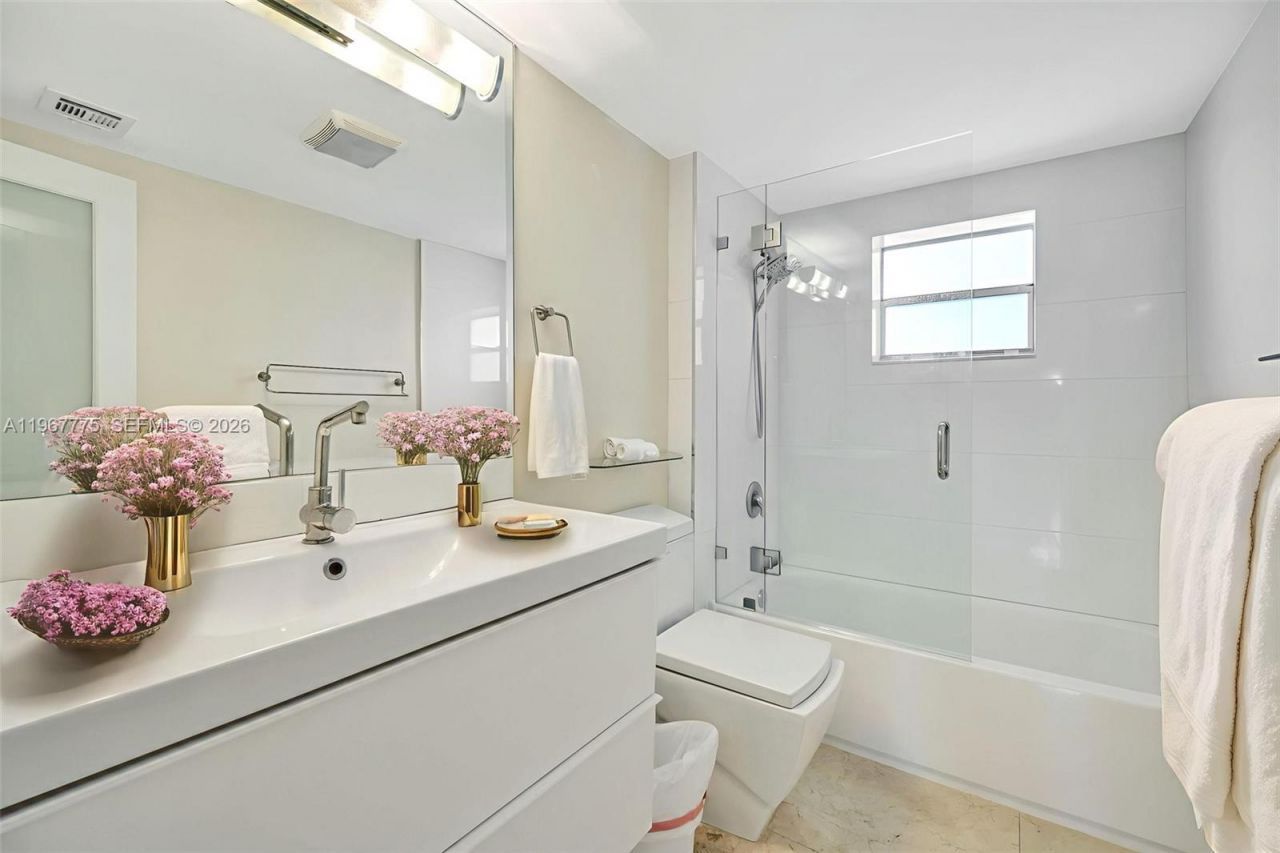 100 Edgewater Dr , Unit 240, Coral Gables, FL 33133 Photo