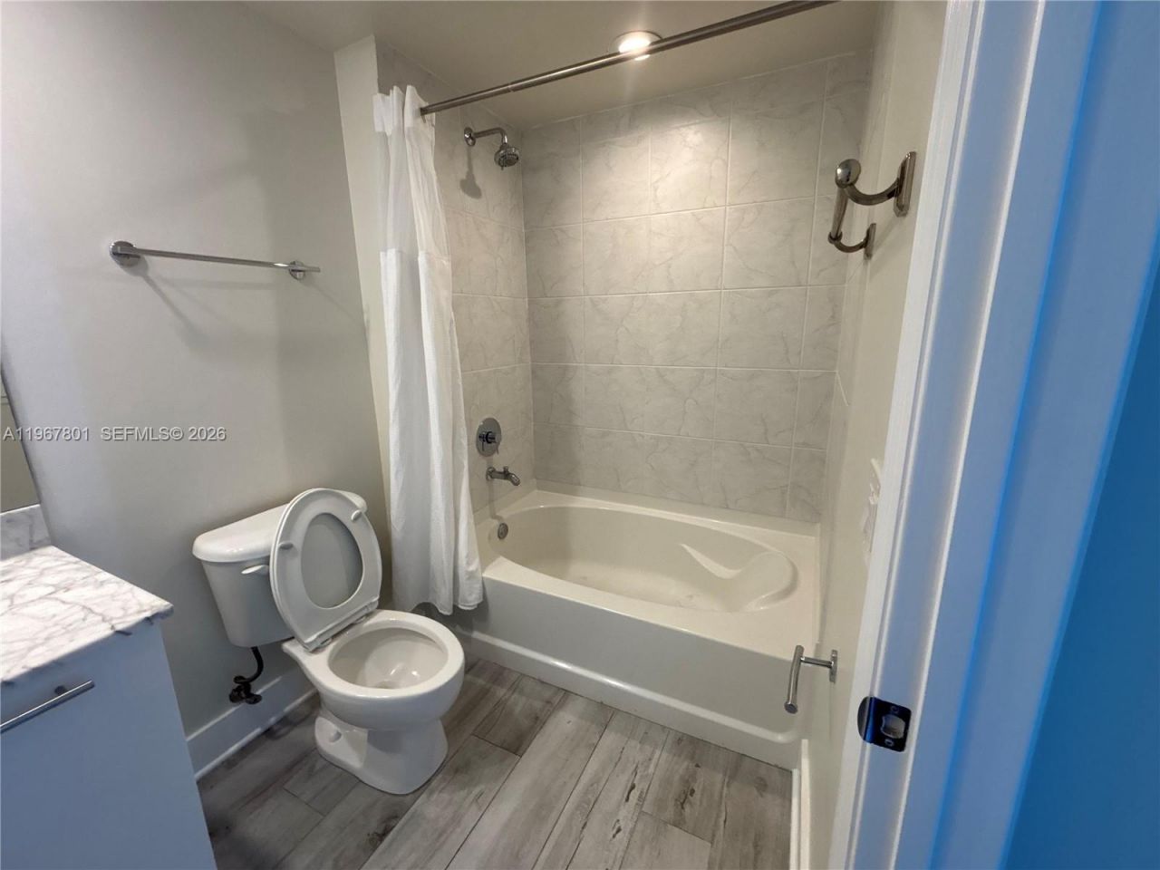 950 Brickell Bay Dr , Unit 2007, Miami, FL 33131 Photo