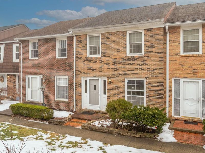 496 Clairbrook Avenue, Unit JC13, Columbus, OH 43228 Photo 1