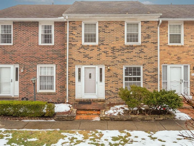 496 Clairbrook Avenue, Unit JC13, Columbus, OH 43228 Photo 2