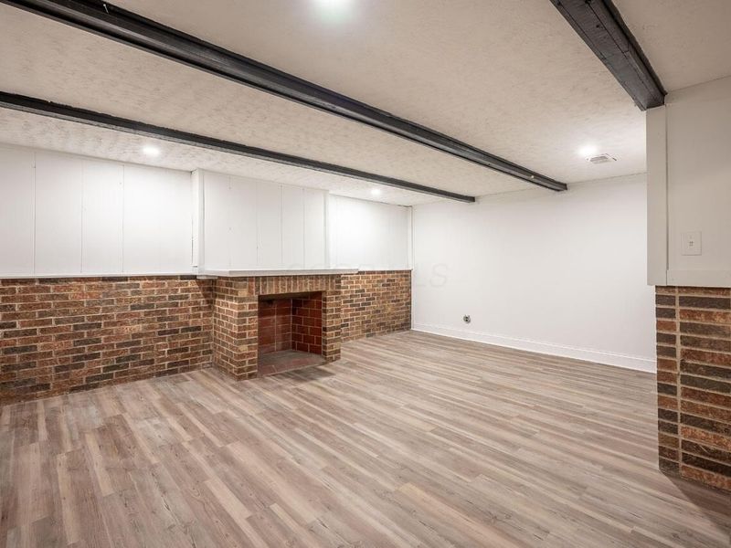 496 Clairbrook Avenue, Unit JC13, Columbus, OH 43228 Photo 23