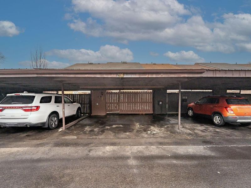 496 Clairbrook Avenue, Unit JC13, Columbus, OH 43228 Photo 32