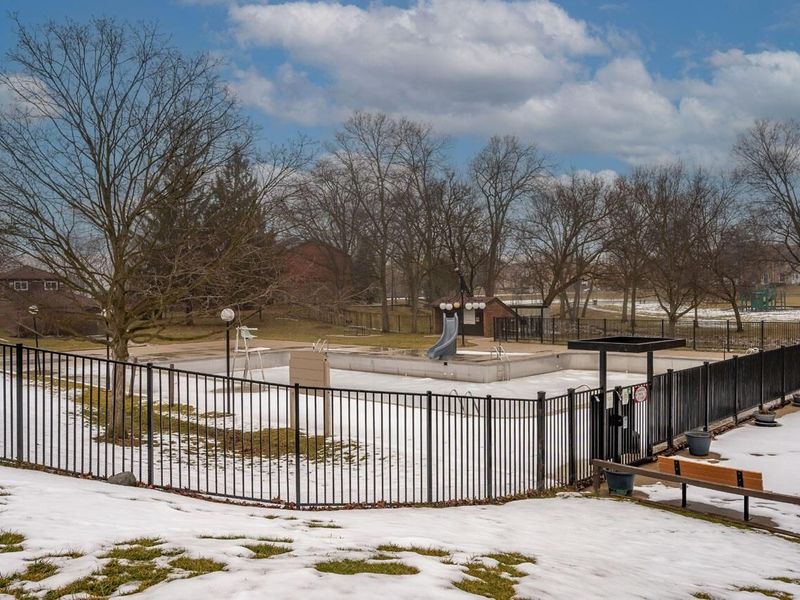 496 Clairbrook Avenue, Unit JC13, Columbus, OH 43228 Photo 37