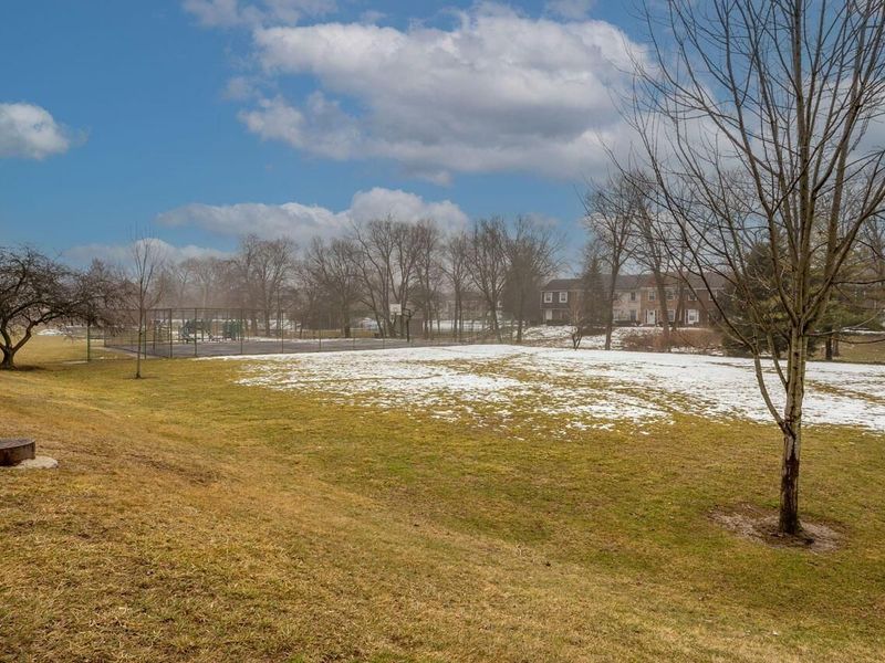 496 Clairbrook Avenue, Unit JC13, Columbus, OH 43228 Photo 41