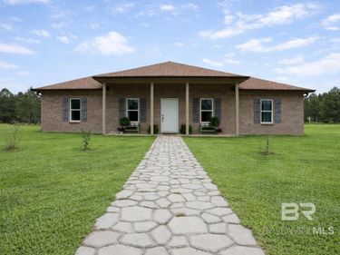 18255 Cactus Court, Elberta, AL 39430