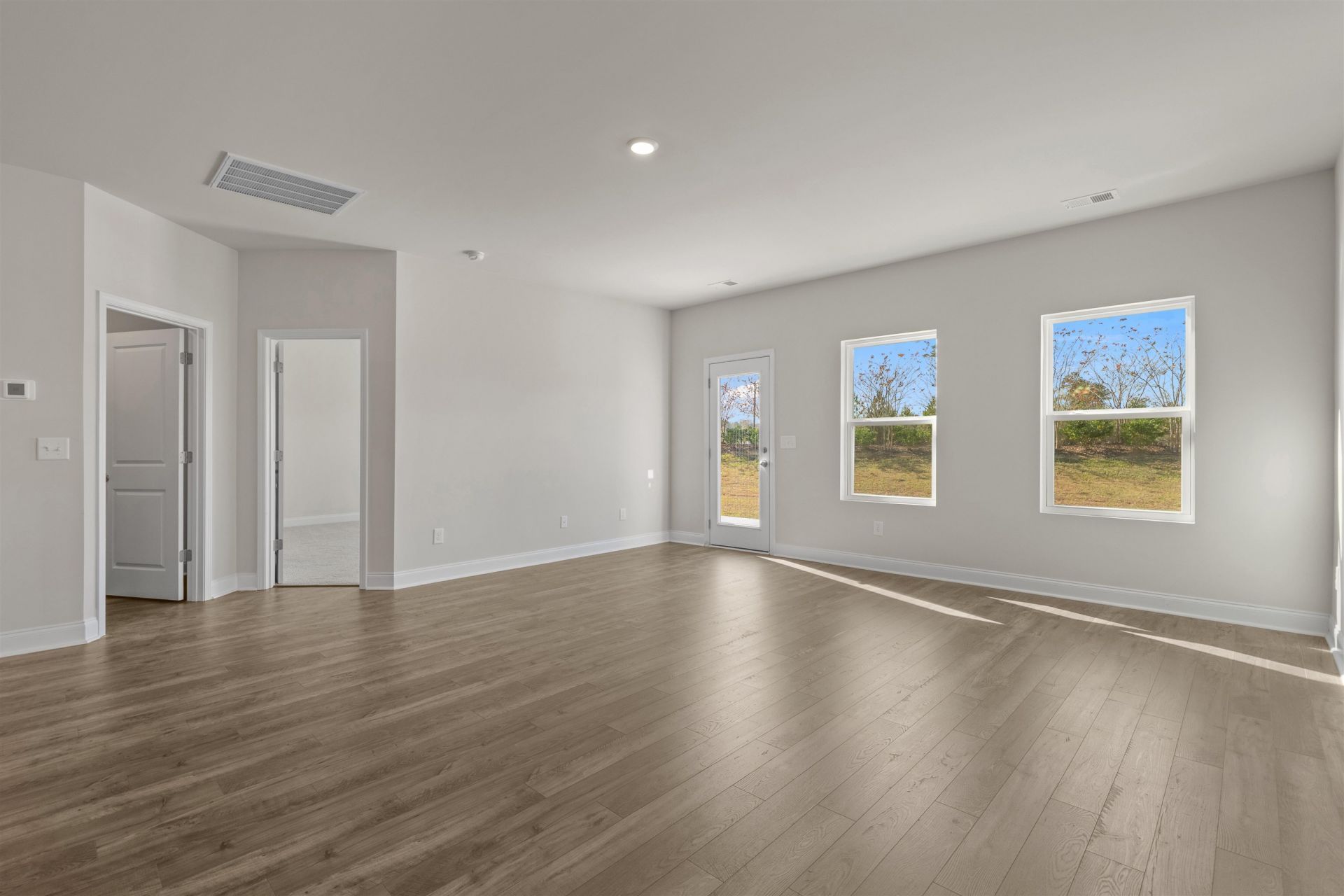 2499 Campton Loop Photo 13