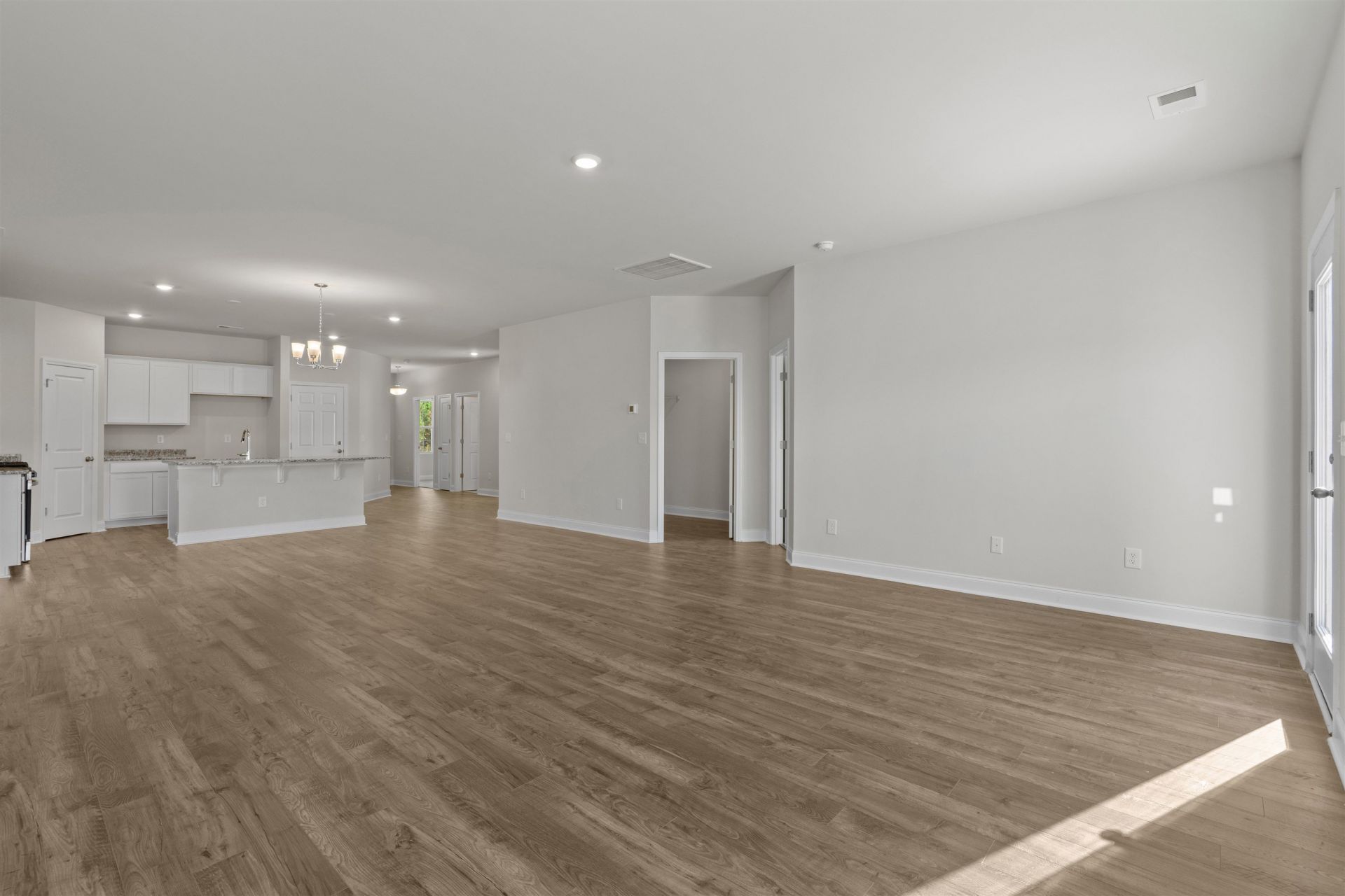 2499 Campton Loop Photo 14