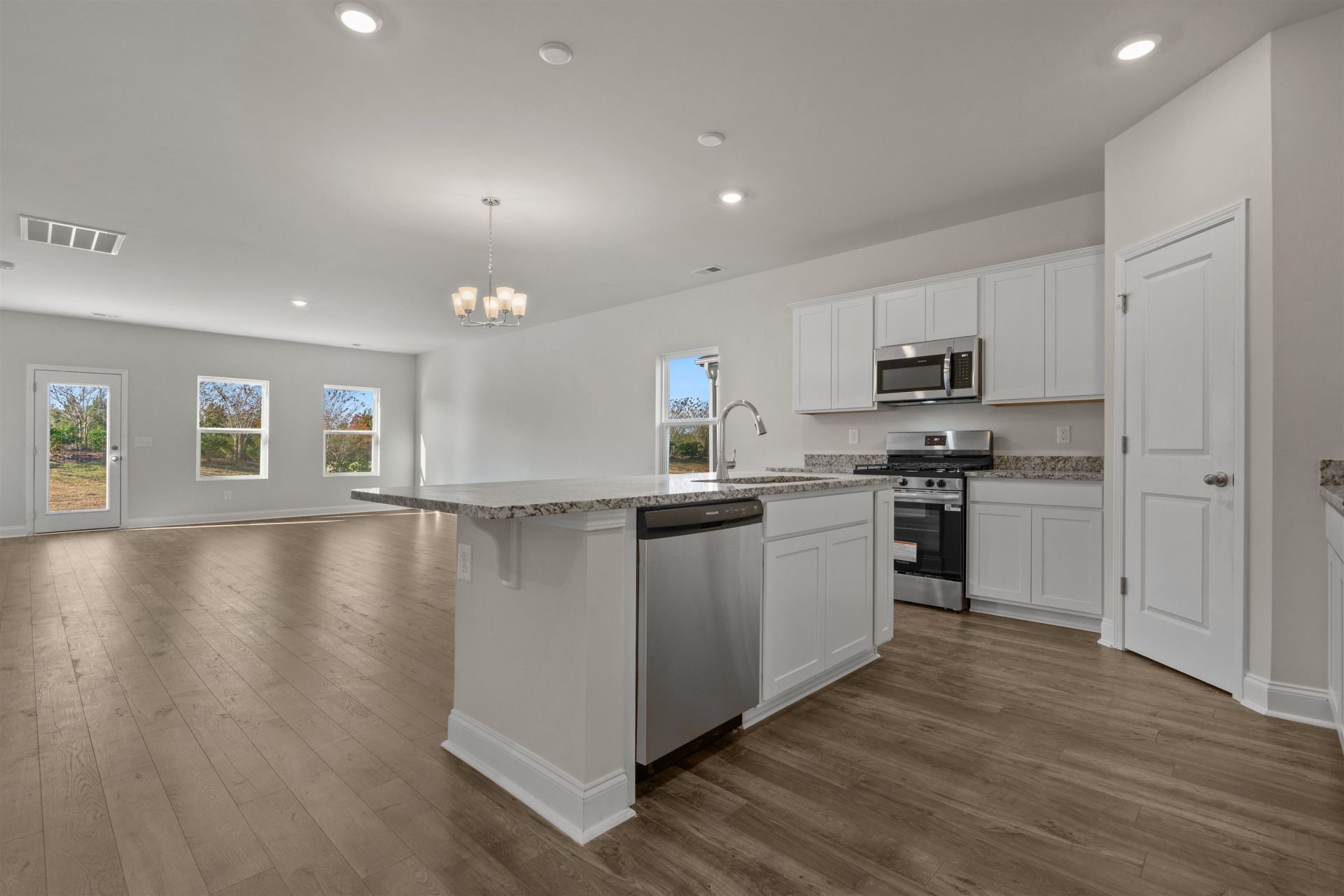 2499 Campton Loop Photo 20